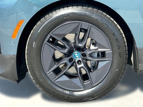 Certified 2023 BMW iX xDrive50 w/ Premium Package AWD/4WD image 12