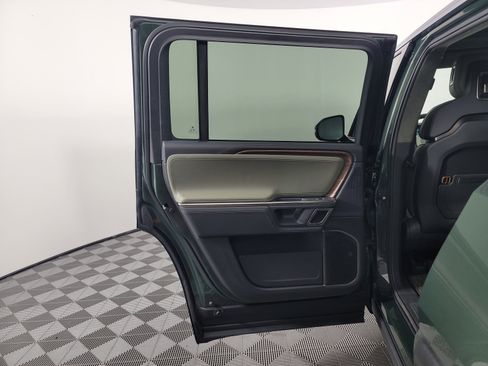 Used 2023 Rivian R1S Adventure image 17