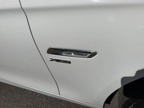Used 2011 BMW 550i xDrive Sedan AWD/4WD image 7