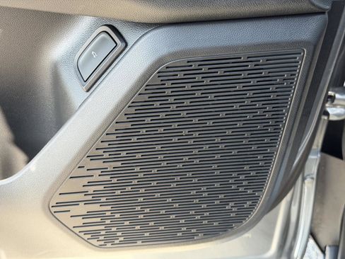 New 2026 Chevrolet Equinox LT w/ Convenience Package II FWD image 31