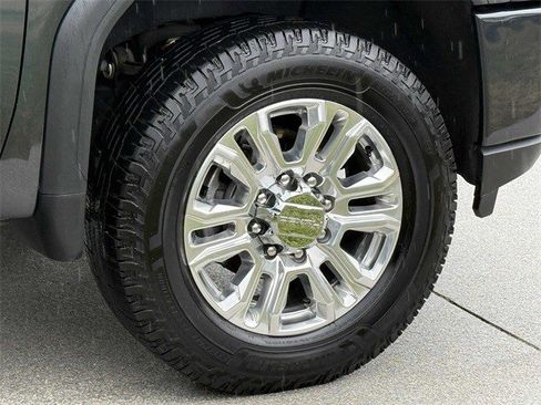 Certified 2023 GMC Sierra 2500 Denali w/ Denali Ultimate Package image 9