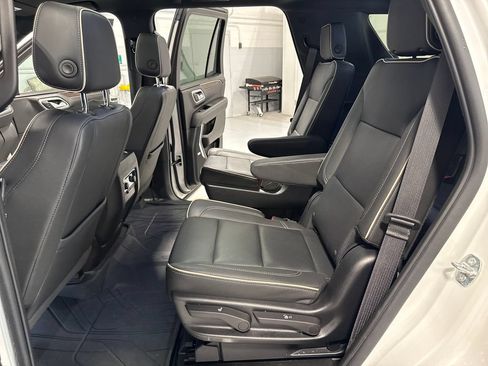 Used 2023 Chevrolet Tahoe Premier AWD/4WD image 42