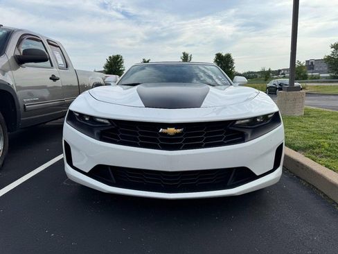 Used 2019 Chevrolet Camaro LT RWD image 2