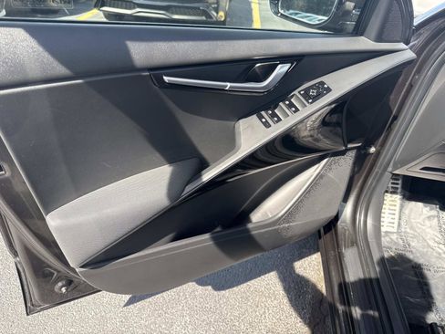 Used 2023 Kia Niro EX Touring FWD image 17