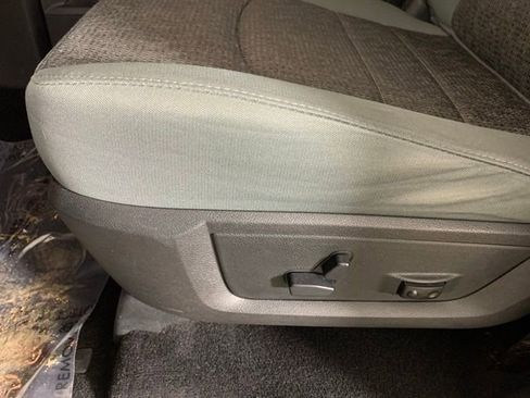 Used 2017 RAM 1500 Big Horn image 17