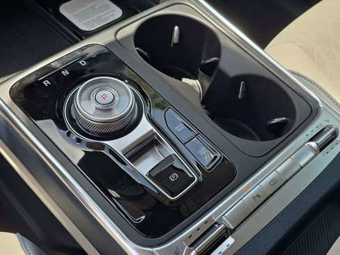 New 2026 Kia Carnival SX image 28