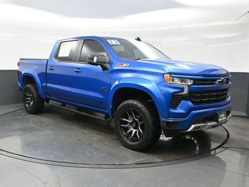 Used 2022 Chevrolet Silverado 1500 RST image 8