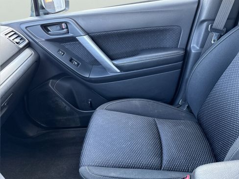 Used 2018 Subaru Forester 2.5i Premium image 20
