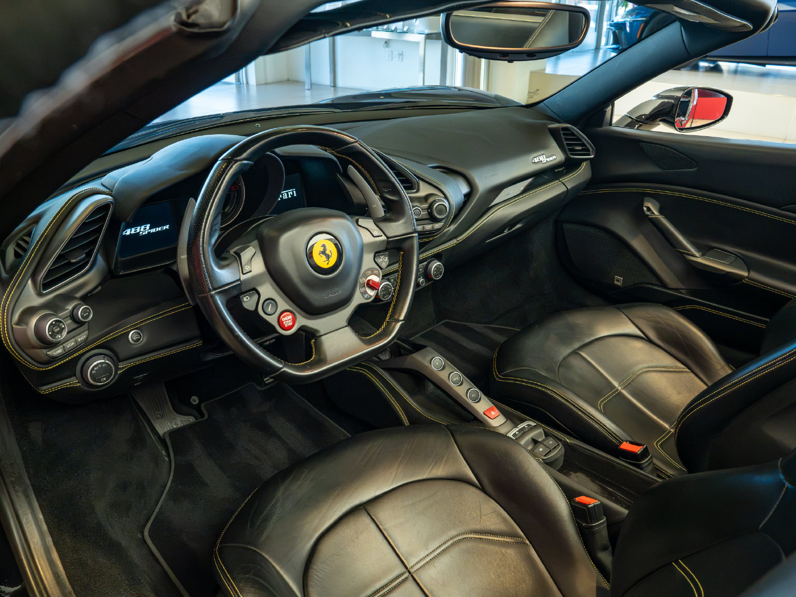 Used 2018 Ferrari 488 Spider RWD image 9