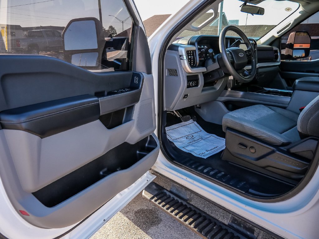 Used 2025 Ford F250 XLT w/ FX4 Off-Road Package AWD/4WD image 32