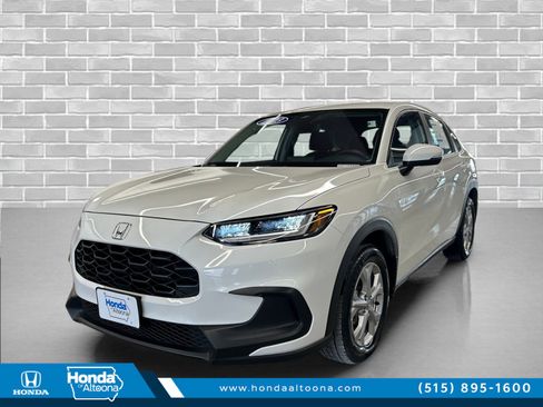 Used 2023 Honda HR-V LX image 1