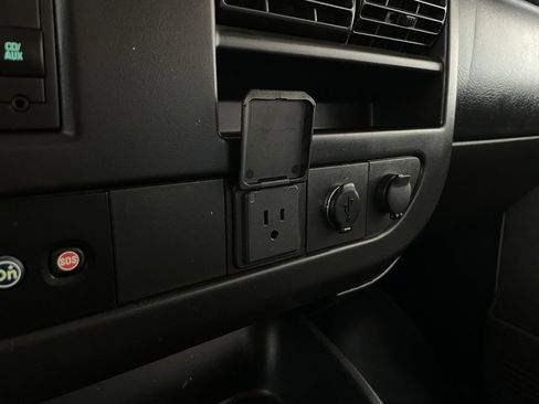 Used 2017 Chevrolet Express 2500 LS image 31