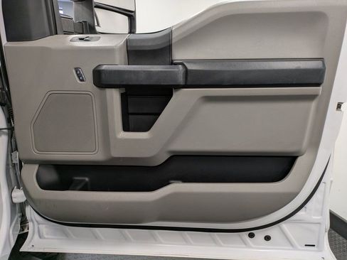 Used 2020 Ford F250 XL w/ STX Appearance Package image 27