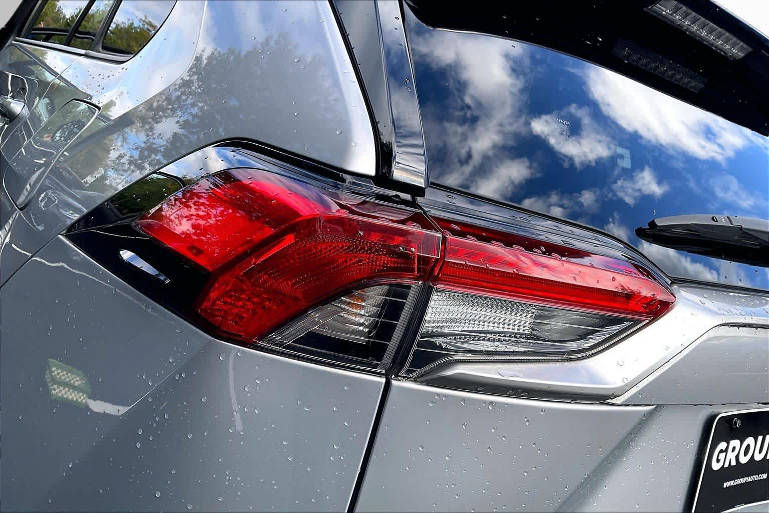 Used 2019 Toyota RAV4 XSE AWD/4WD image 29
