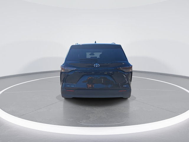 Certified 2025 Toyota Sienna XLE w/ XLE Plus Package AWD/4WD image 7