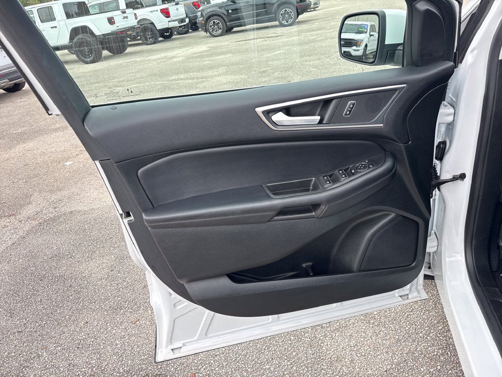Certified 2023 Ford Edge SEL w/ Convenience Package AWD/4WD image 14