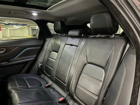 Used 2017 Jaguar F-PACE Prestige image 17