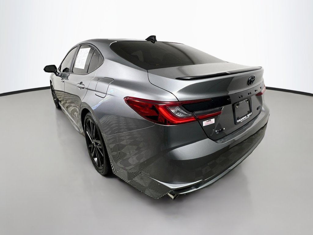Used 2025 Toyota Camry XSE FWD image 5