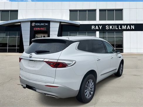 Used 2024 Buick Enclave Premium image 4
