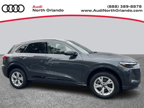 Certified 2025 Audi Q5 Premium w/ Convenience Package image 1