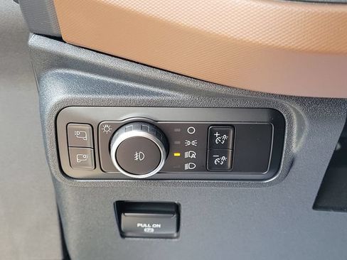 Used 2024 Ford Bronco Outer Banks w/ Sasquatch Package AWD/4WD image 34