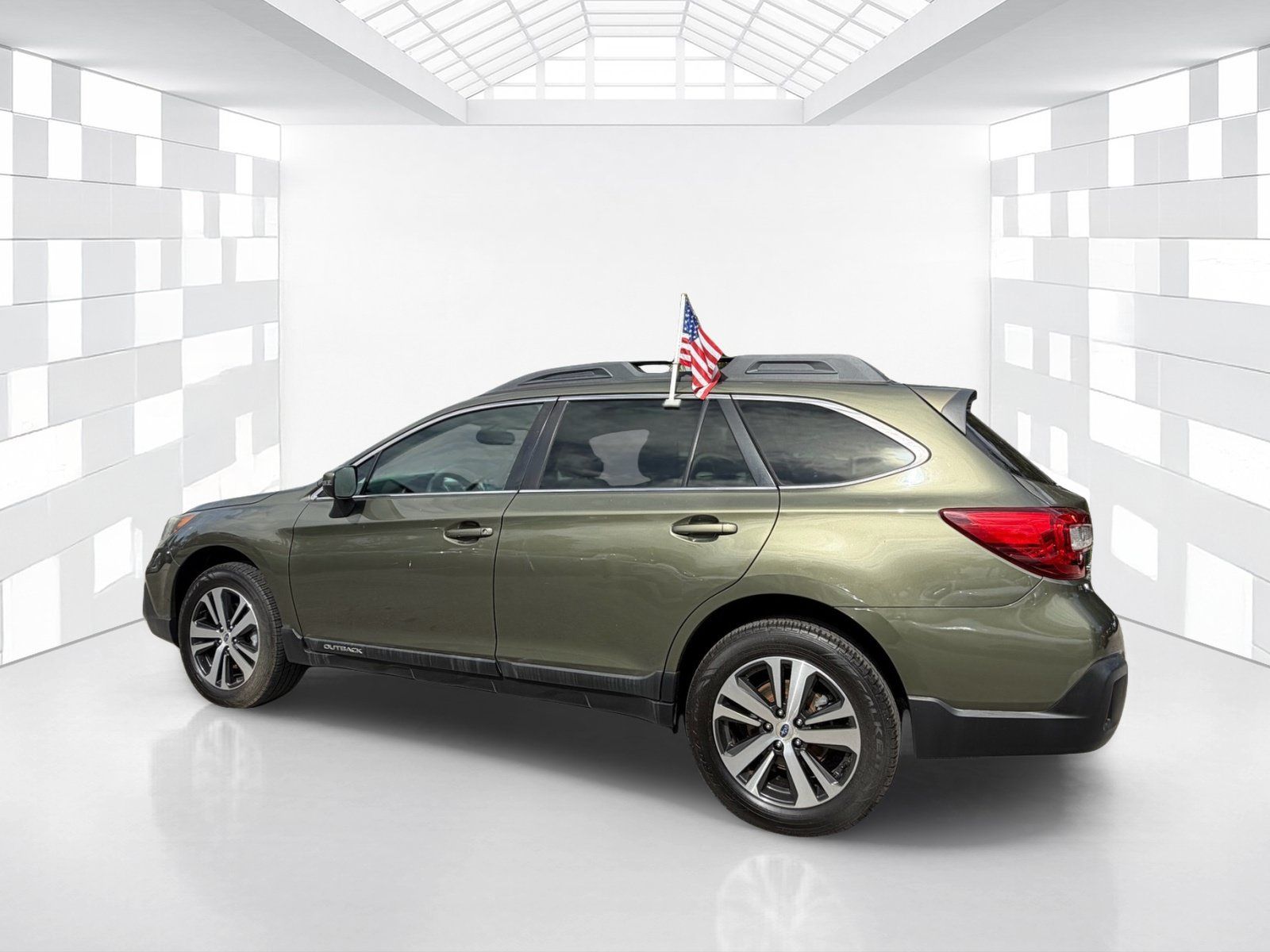 Used 2018 Subaru Outback 2.5i Limited AWD/4WD image 5