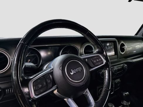 Used 2020 Jeep Wrangler Unlimited Sahara AWD/4WD image 10