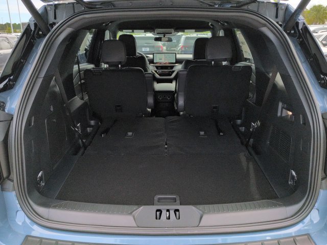 New 2027 Ford Explorer Active w/ Active Comfort Package RWD image 13