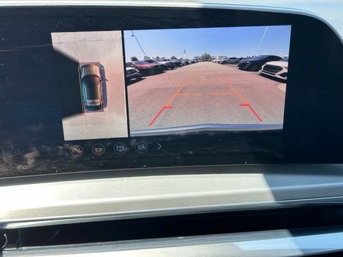 Used 2024 Cadillac Lyriq Luxury AWD/4WD image 27