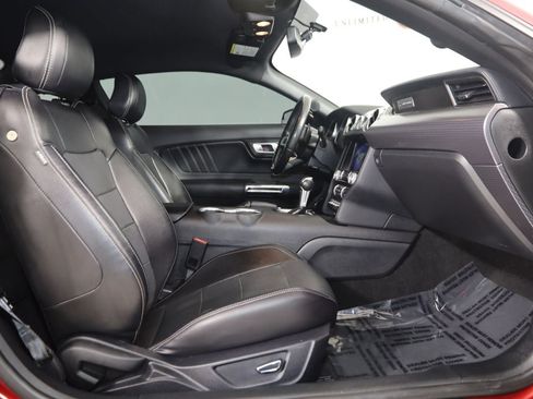 Used 2019 Ford Mustang GT Premium w/ GT Performance Package RWD image 13