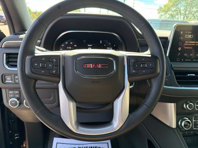 Certified 2023 GMC Yukon SLT w/ SLT Luxury Package AWD/4WD image 16