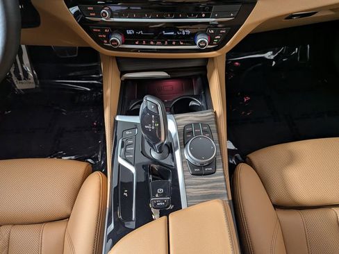 Certified 2023 BMW 530i xDrive w/ M Sport Package AWD/4WD image 41