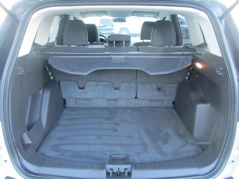 Used 2017 Ford Escape SE image 12