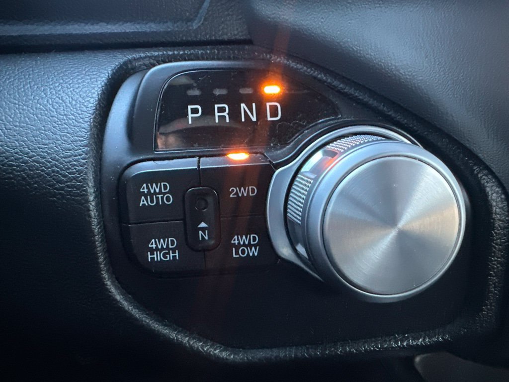 Used 2020 RAM 1500 Laramie w/ Sport Appearance Package AWD/4WD image 37