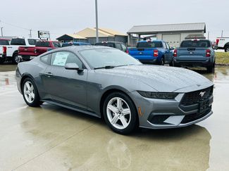 New 2026 Ford Mustang Coupe RWD video 2