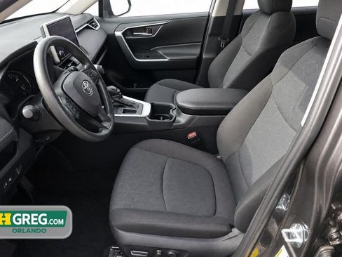 Used 2024 Toyota RAV4 XLE FWD image 10