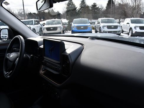 Used 2024 Ford Bronco Sport Outer Banks image 15