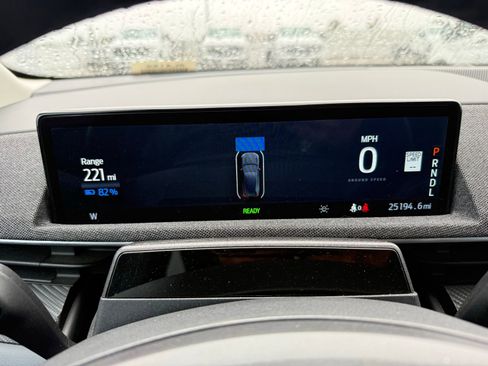 Used 2023 Ford Mustang Mach-E Premium image 7