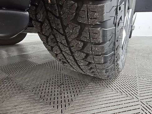 Used 2023 GMC Sierra 1500 SLT w/ SLT Premium Package image 48