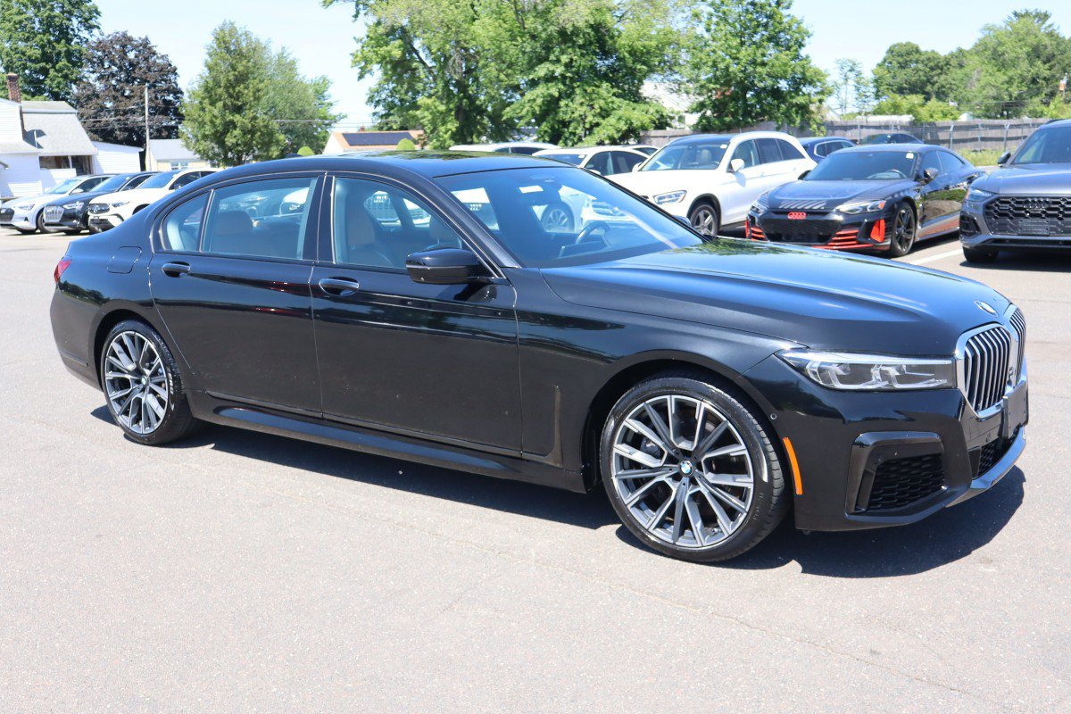 Used 2021 BMW 750i xDrive w/ Executive Package AWD/4WD image 4