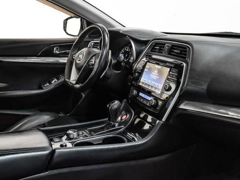 Used 2016 Nissan Maxima SR image 24