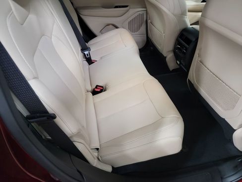 New 2025 Jeep Grand Cherokee Limited w/ Luxury Tech Group II RWD image 12
