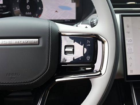 New 2026 Land Rover Range Rover Velar Dynamic SE image 21