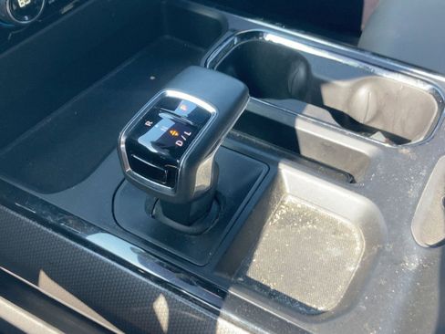 Used 2023 Chevrolet Silverado 1500 ZR2 image 16