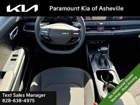 New 2026 Kia K4 LXS image 22