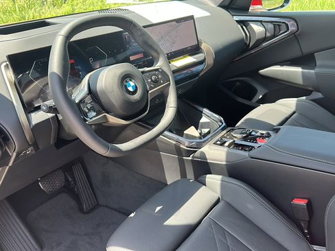 New 2025 BMW X3 xDrive30i w/ Premium Package image 9