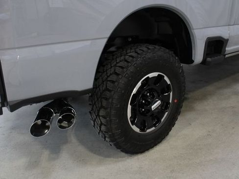New 2026 Ford F250 Platinum w/ Platinum Plus Package AWD/4WD image 27