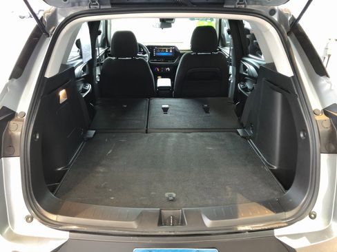 Used 2024 Chevrolet TrailBlazer LS w/ LS Convenience Package image 9