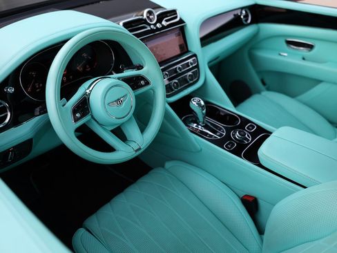 Used 2021 Bentley Bentayga image 6