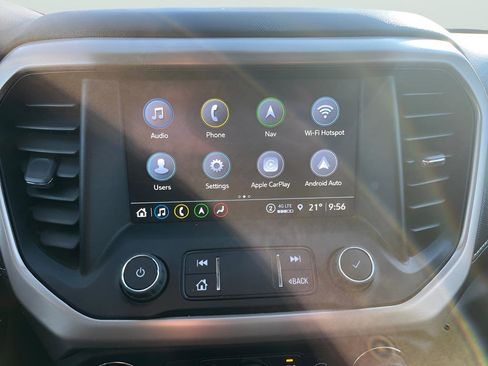 Used 2022 GMC Acadia Denali w/ Denali Ultimate Package image 26